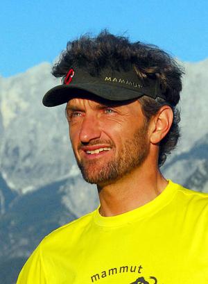 Recentul succes al acestui alpinist pe K2 m-a facut sa cercetez performantele sale alpine. Ceea ce am aflat va impartasesc si dvs. Christian Stangl s-a nascut la data de 10.7.1966 […]