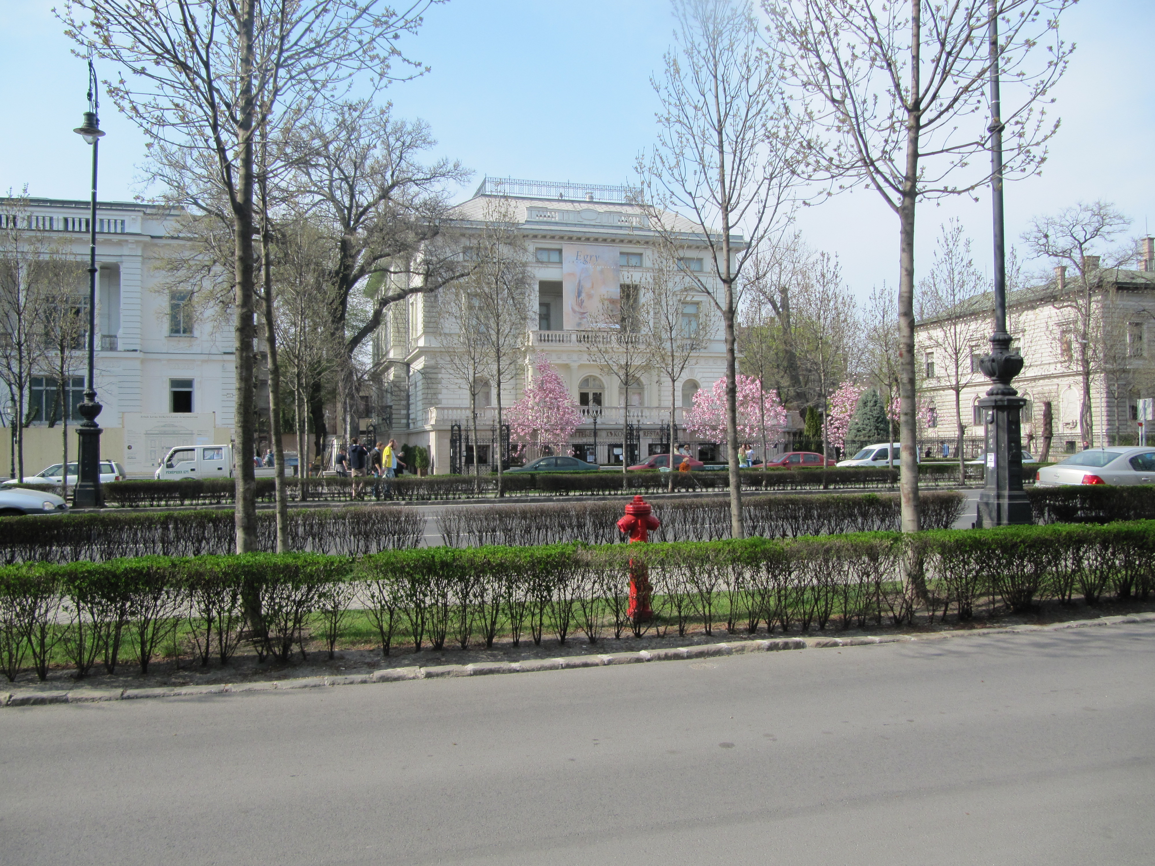 Am plecat, luni, la 9:05 din Oradea cu un tren rapid si la 12:20 (ora locala) eram in Budapesta. O vreme superba in continuare, desi siturile cu prognoza meteo aratau un […]